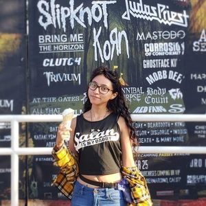 Meet your Posher, Kennia